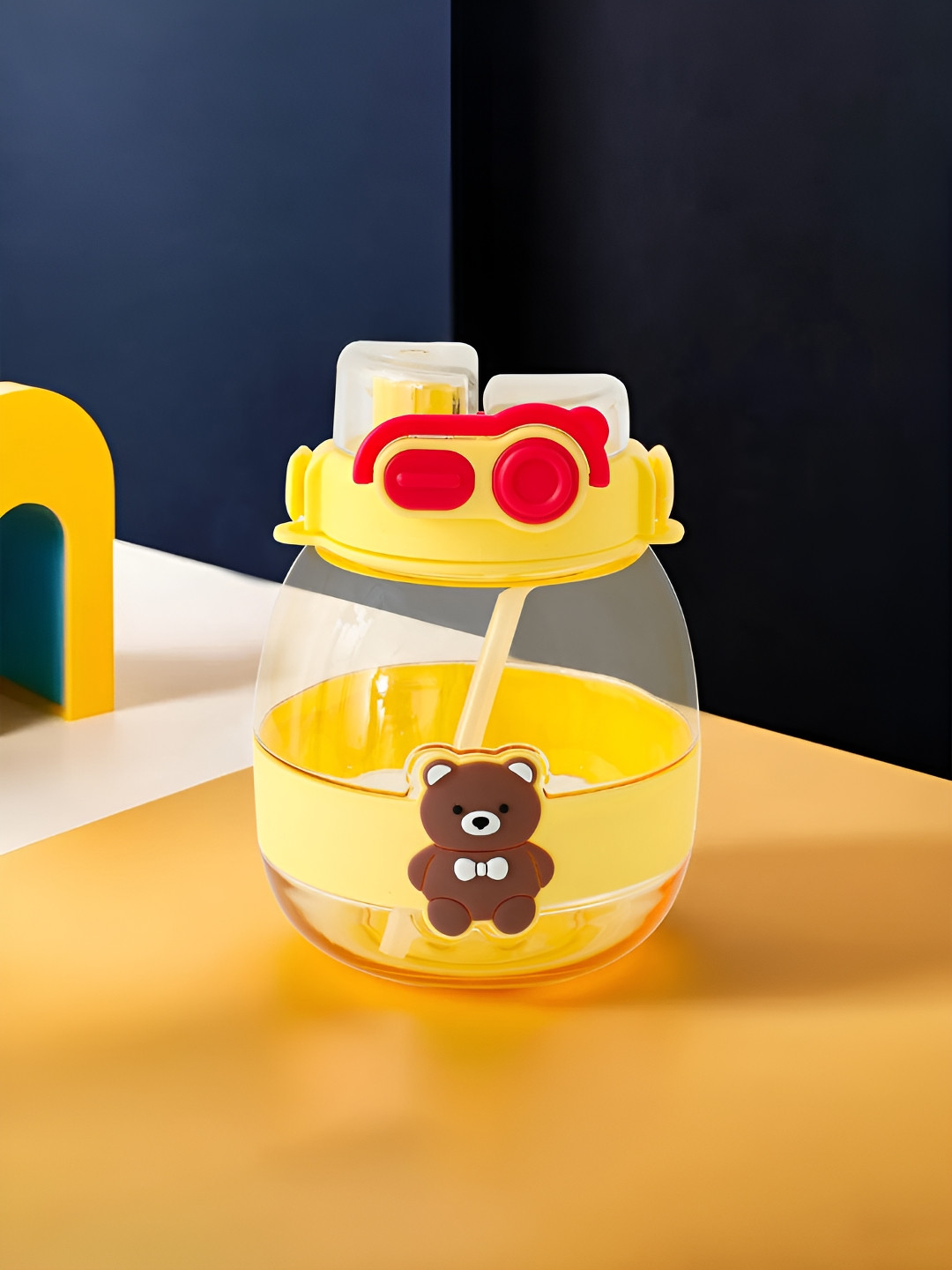 Kuber Industries SYZ-7730B Yellow Conversational Plastic Flip Top Sipper - 1L