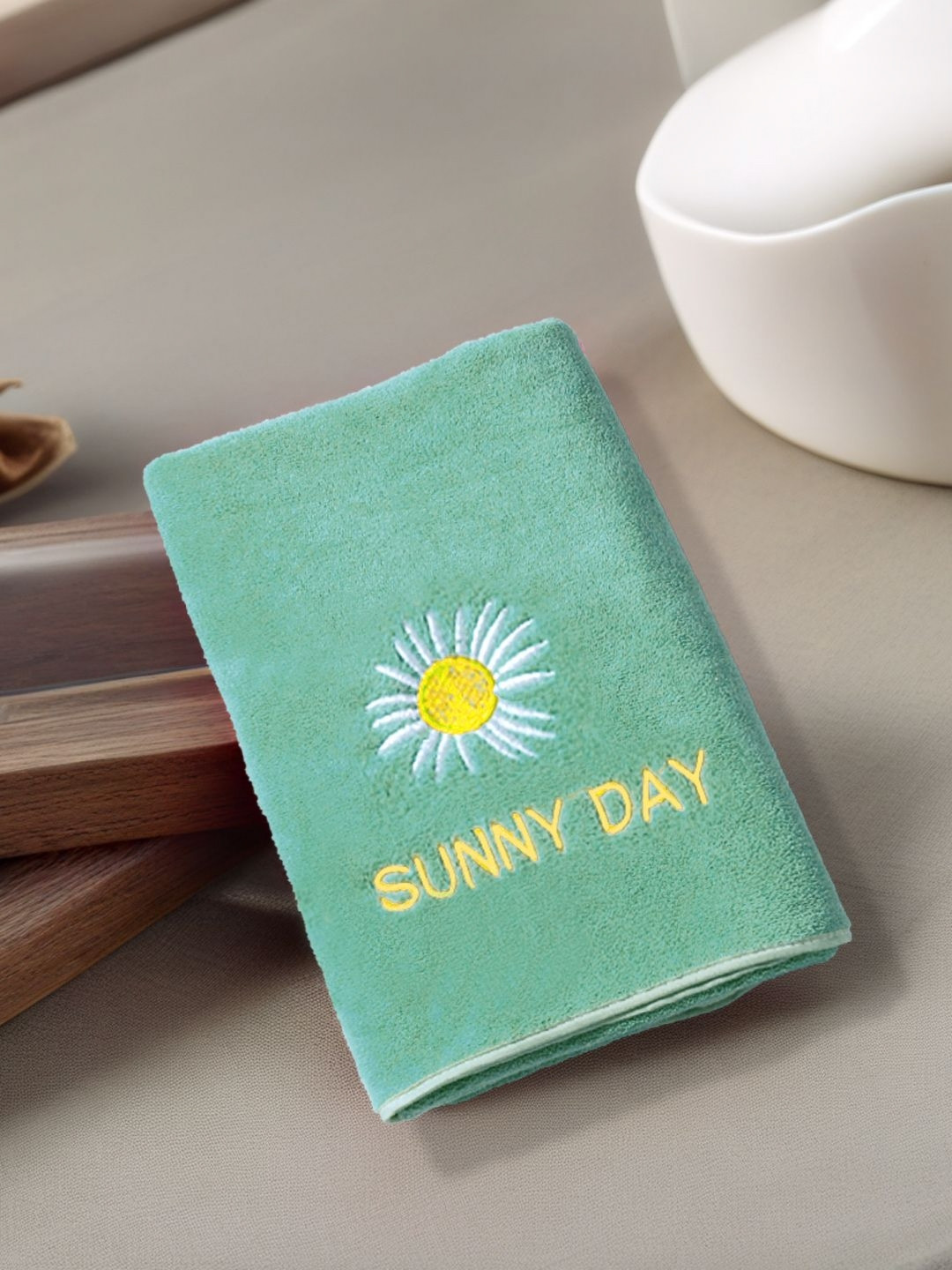 FABINALIV Green & Yellow Solid 400 GSM Cotton Bath Towel