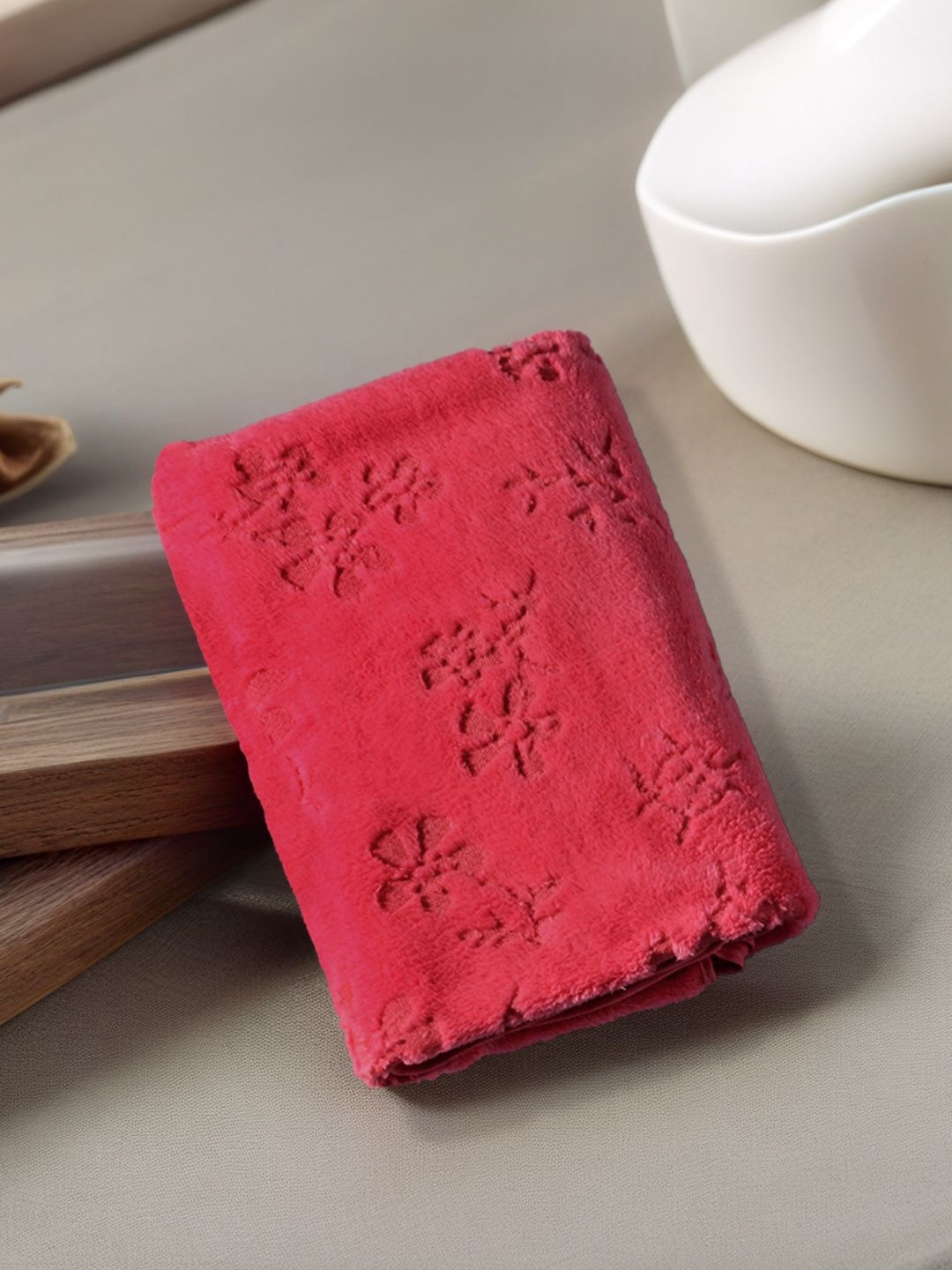 FABINALIV Red Floral Textured 400 GSM Cotton Bath Towel
