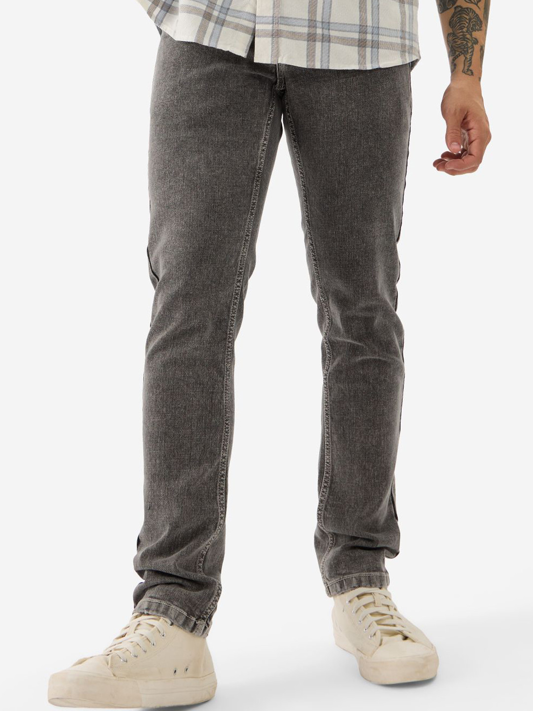 The Souled Store Men Slim Fit Low Distress Stretchable Jeans