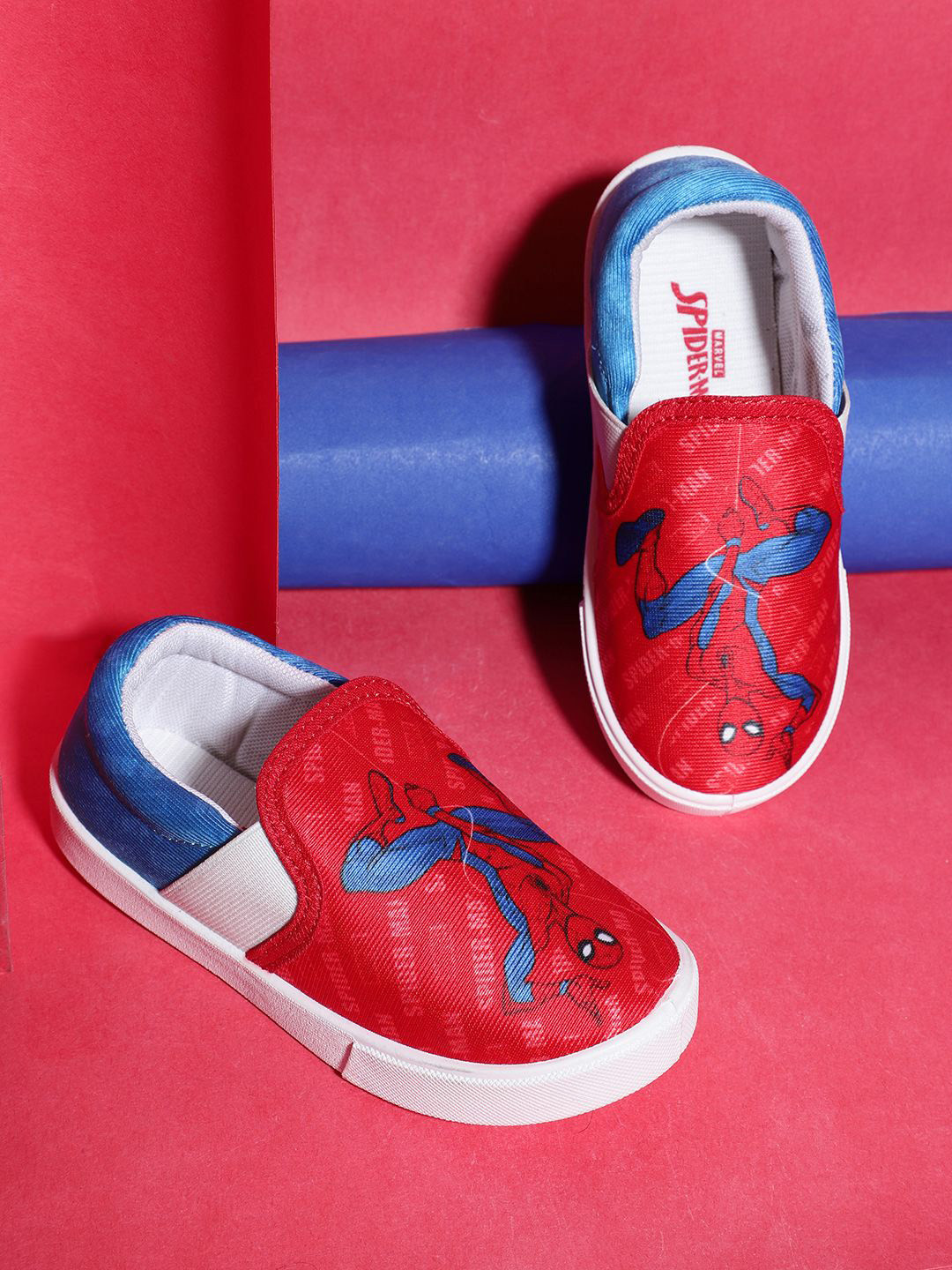 Kids Ville Boys Spiderman Printed Round Toe Comfort Insole Canvas Slip-On Sneakers