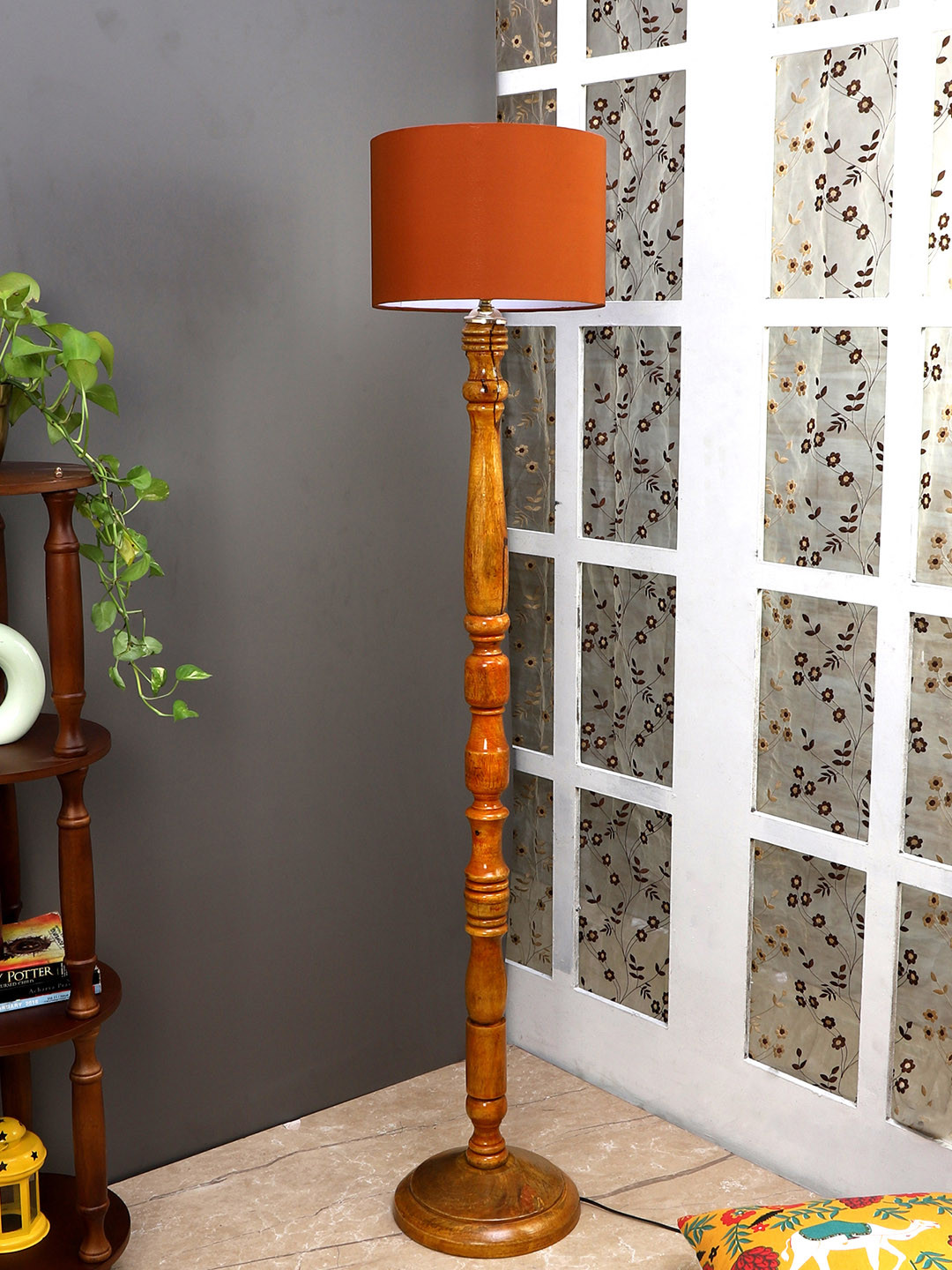 TU CASA Brown Mango Wooden Cylindrical Shaped Floor Lamp