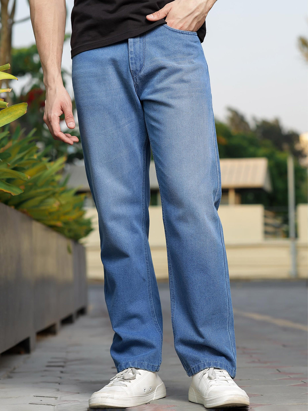 RAGZO Men Relaxed Fit Clean Look Light Fade Cotton Jeans