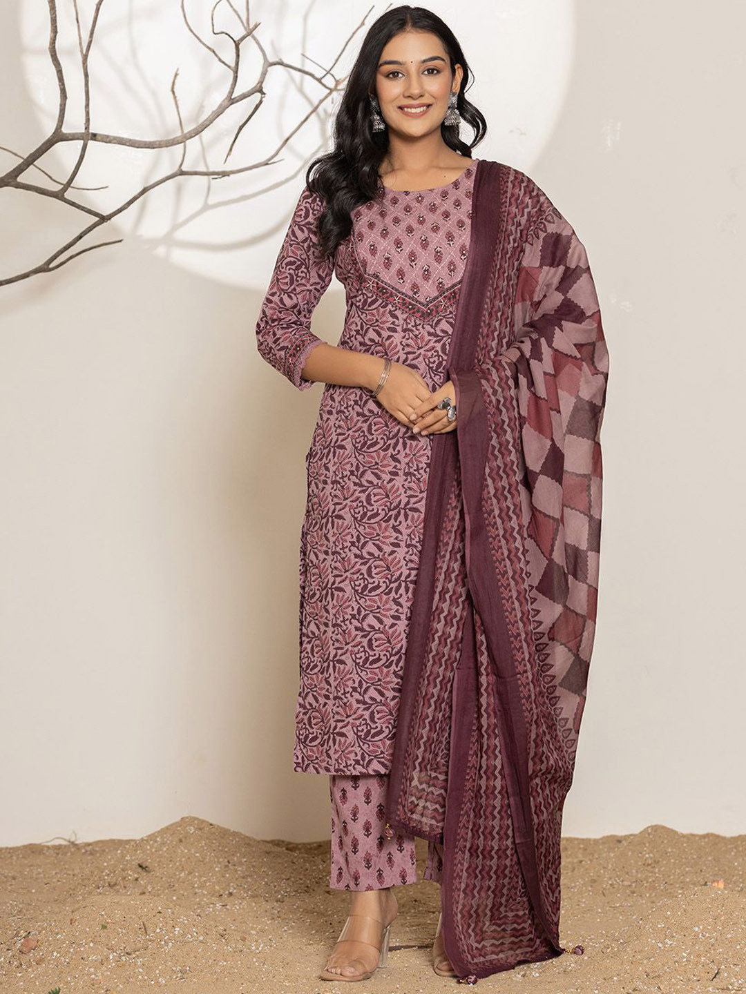 Yufta Women Floral Printed Regular Pure Cotton Kurta with Trousers & With Dupatta