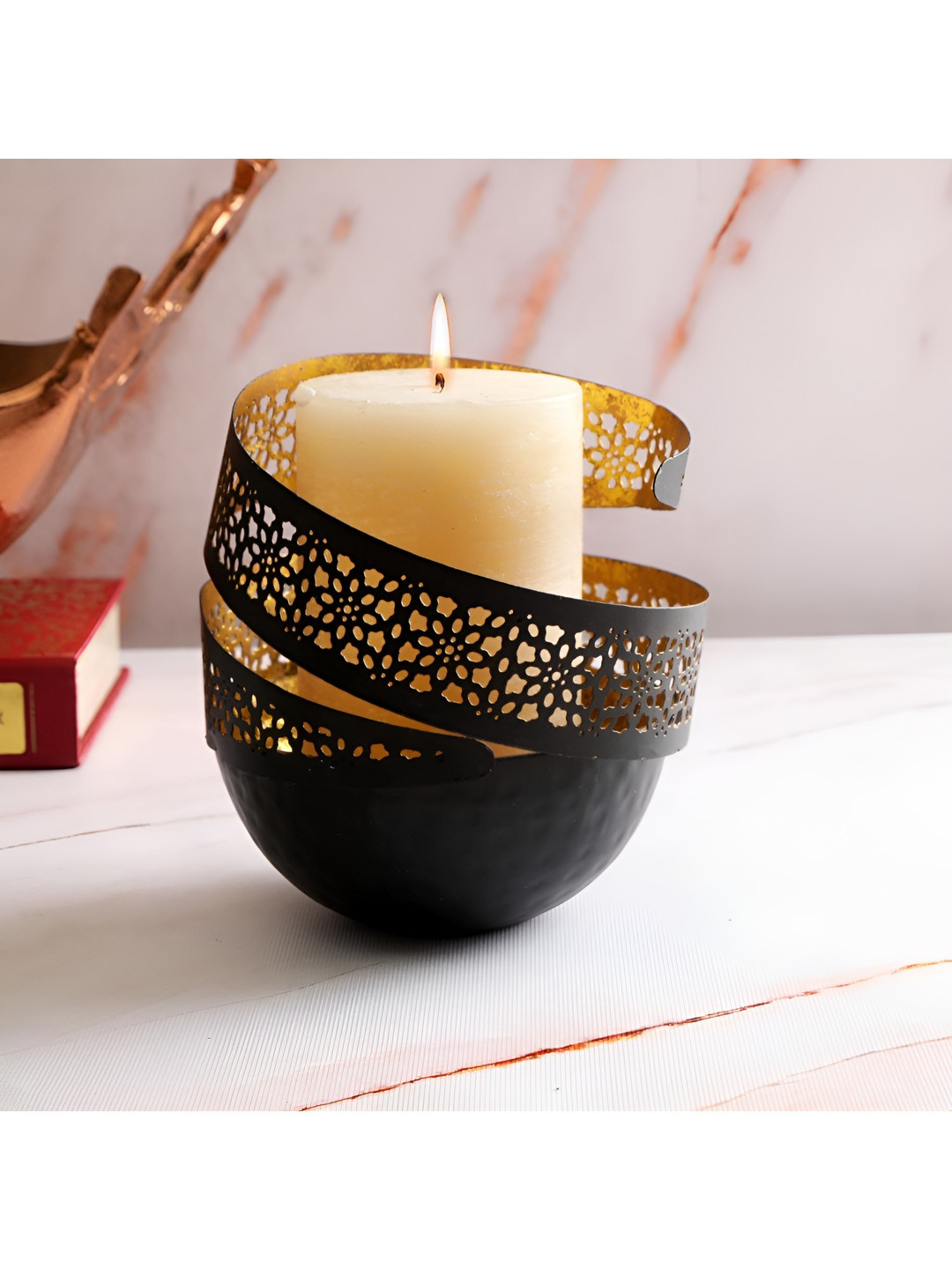 THE HOME CO. Black & Gold-Toned Spiral Candle Holder
