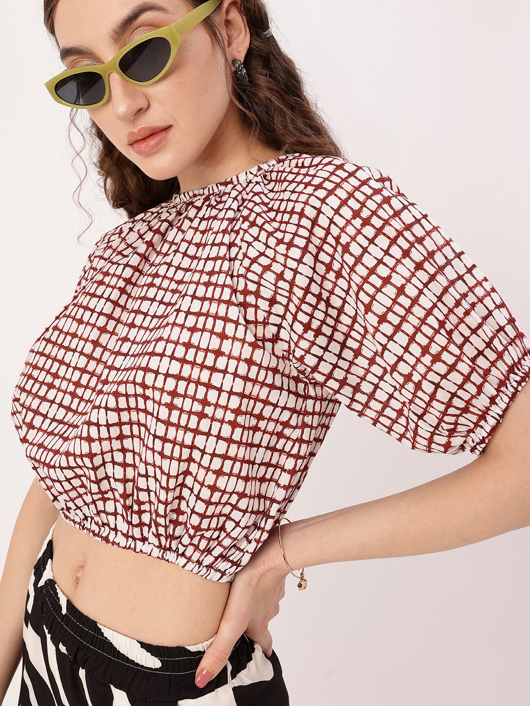 DressBerry Gathers Tie-Up Checked Blouson Crop Top