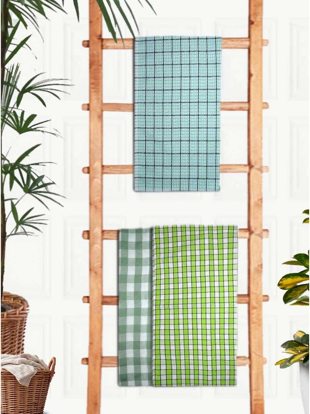 Athom Living Green & White 3 Pieces Printed Cotton 210 GSM Bath Towels