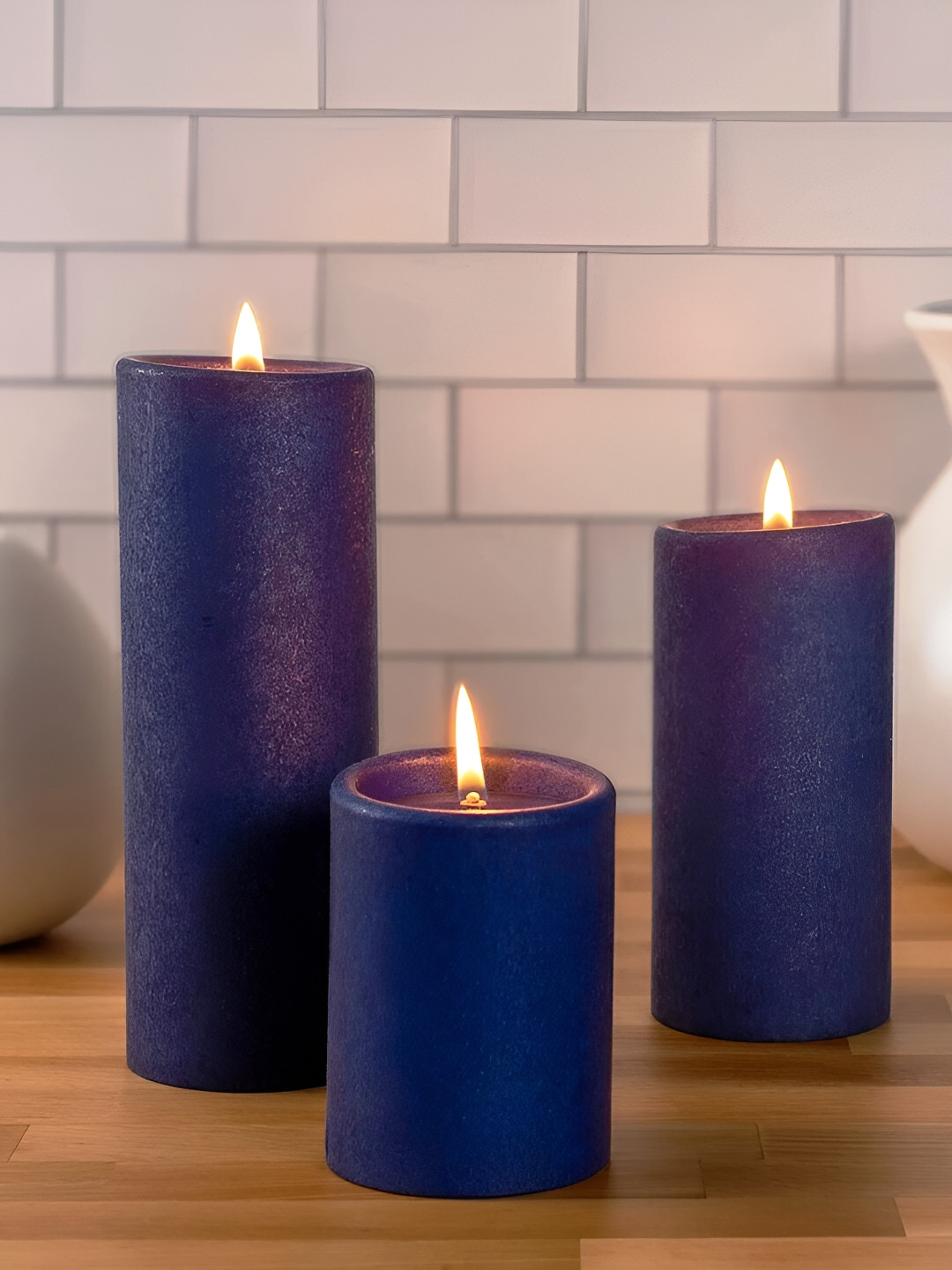 Aromatic Fables Delicate Violet Scent Trio of 3Pcs Solid Geometric Regular Pillar Candles