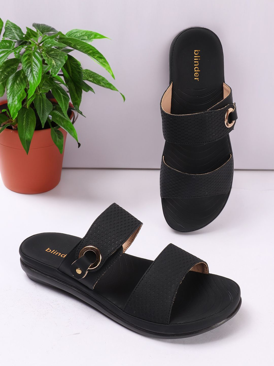 BLINDER Women Textured Slip-On Open Toe Flats