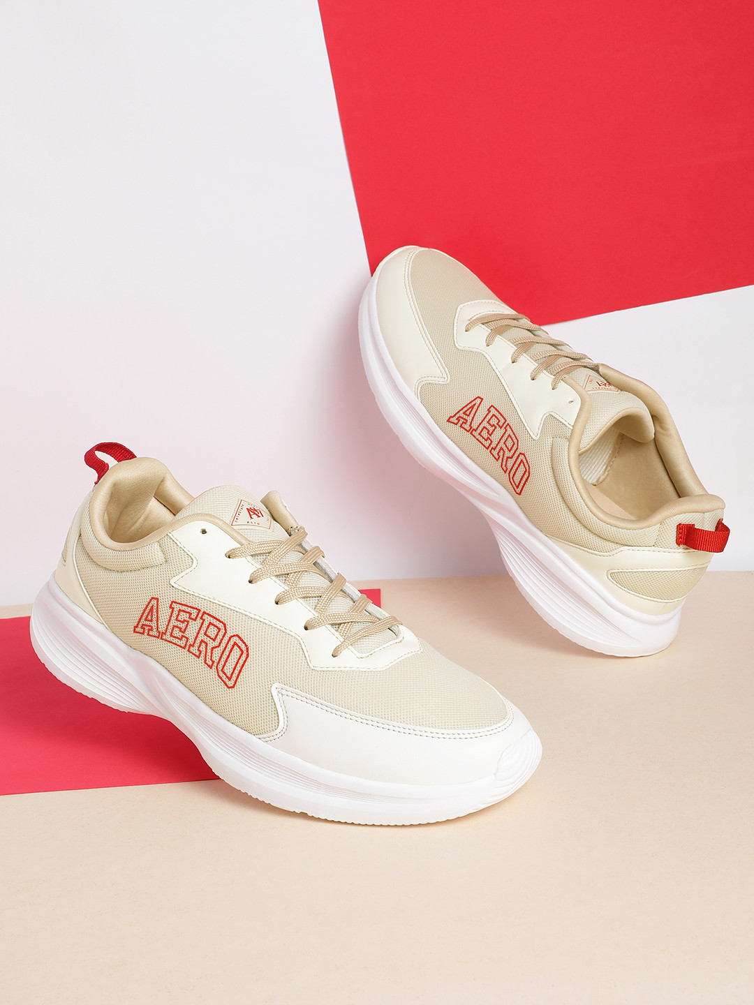 Aeropostale Men Woven Design Sneakers