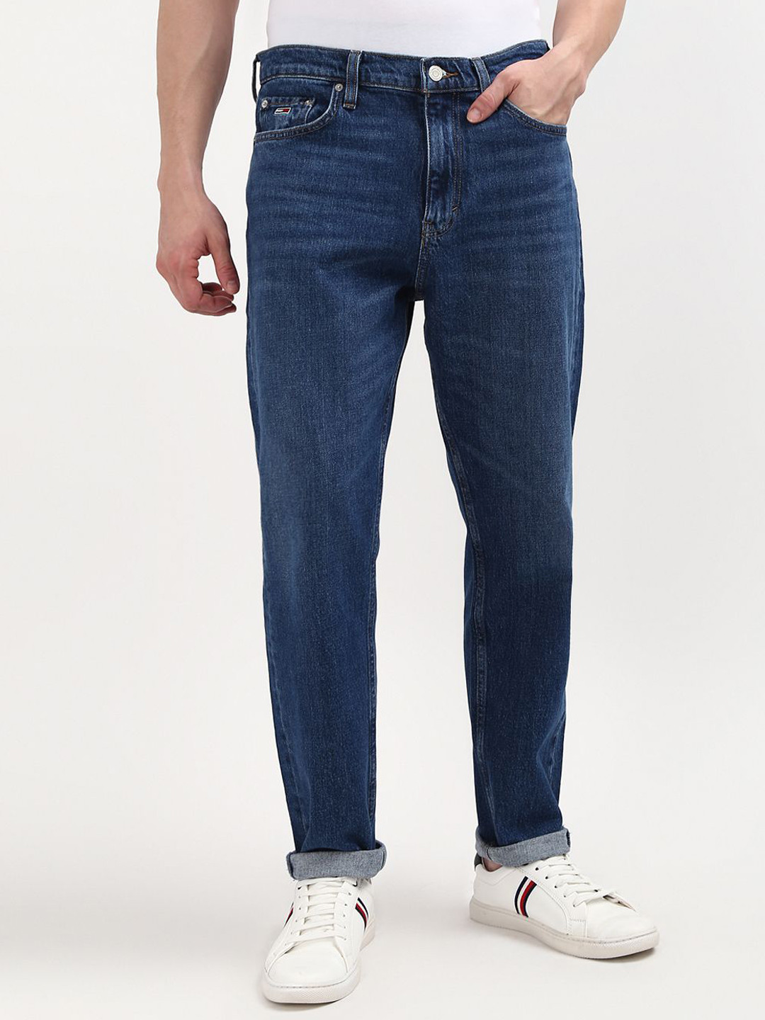 Tommy Hilfiger Men Relaxed Fit Stretchable Jeans