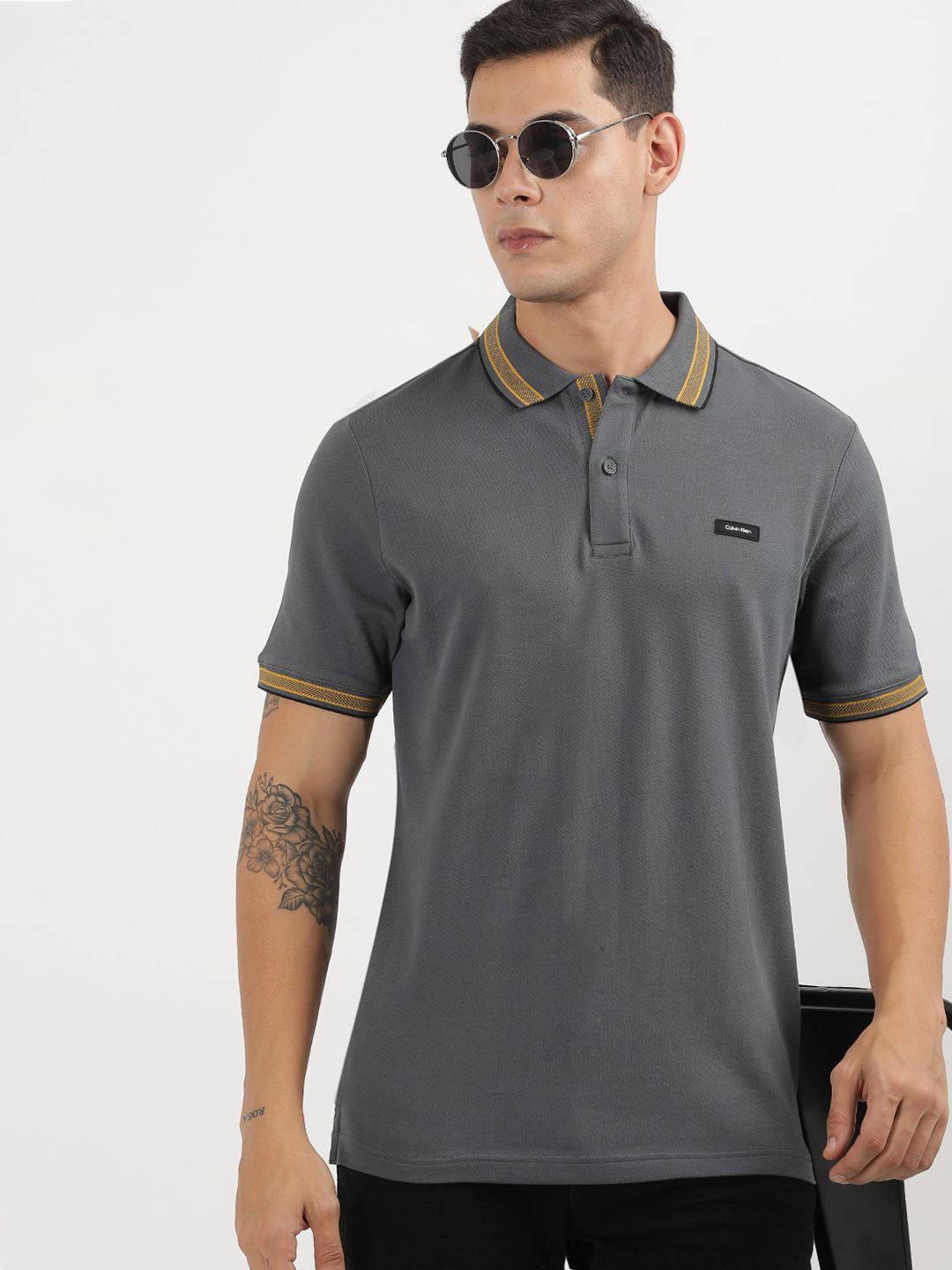 Calvin Klein Men Mandarin Collar Applique Slim Fit T-shirt