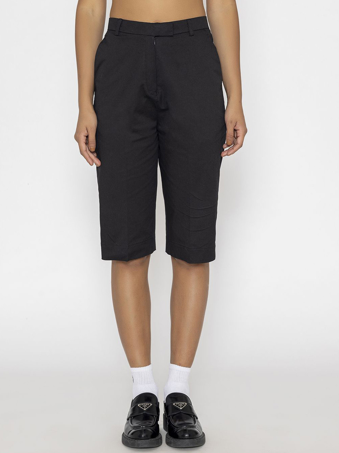 Contemponari Women Checked Shorts