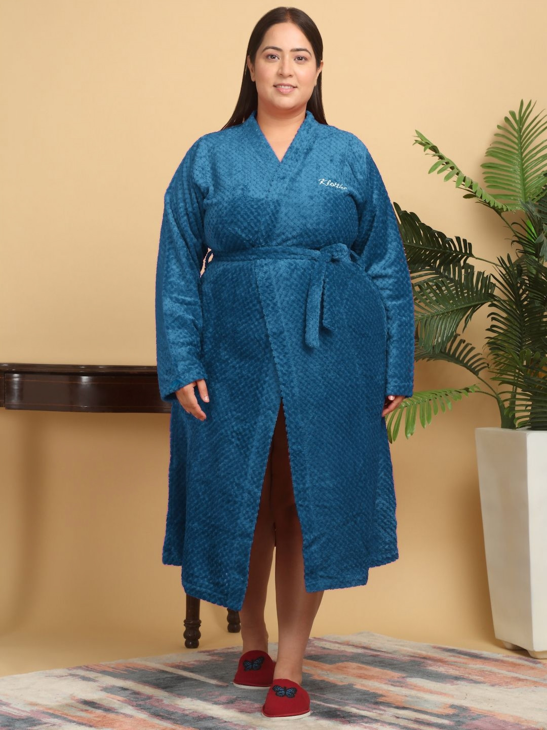 KLOTTHE Women Plus size Blue Self Design Woolen Bath Robe With Belt