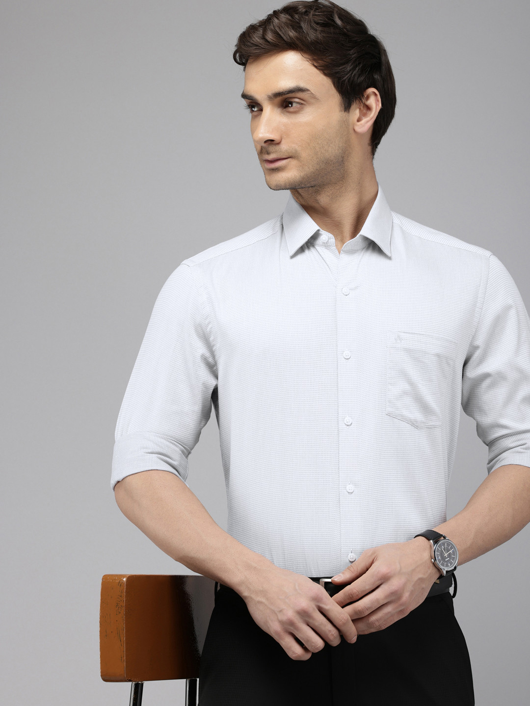 Arrow Pure Cotton Manhattan Slim Fit Textured Opaque Formal Shirt