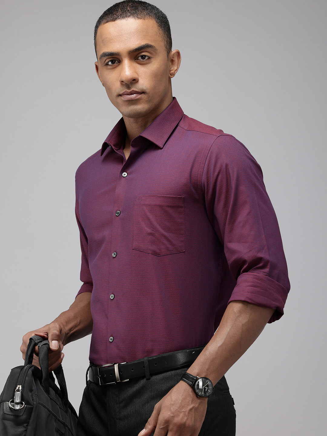 Arrow Self Design Manhattan Slim Fit Opaque Two-Toned Formal Shirt