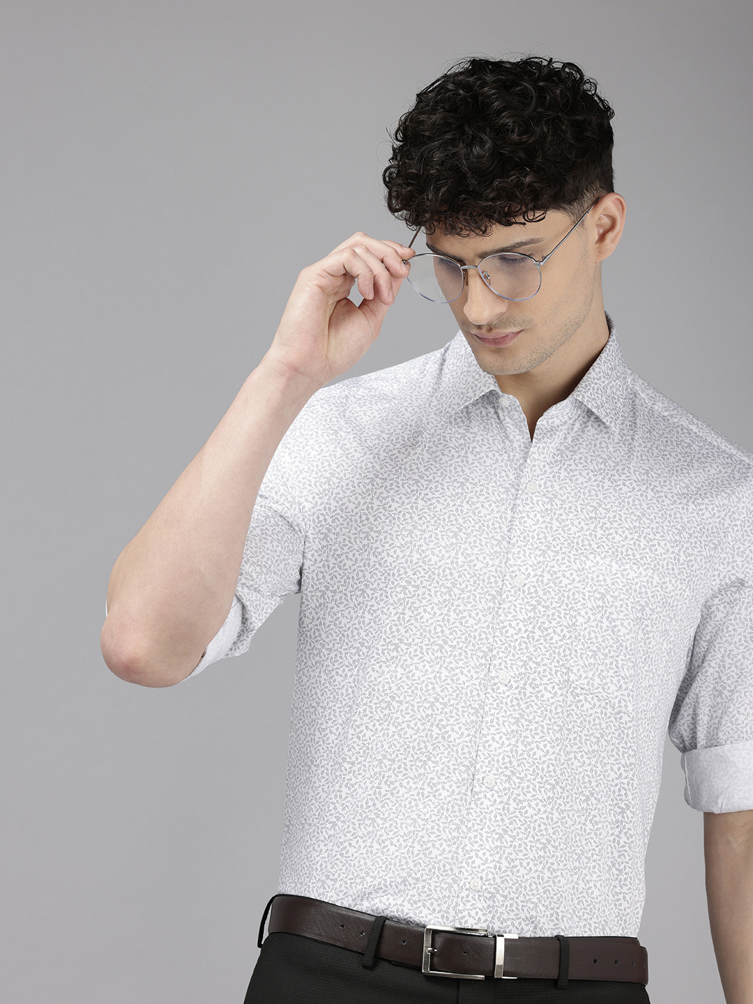 Arrow Manhattan Slim Fit Floral Printed Pure Cotton Formal Shirt