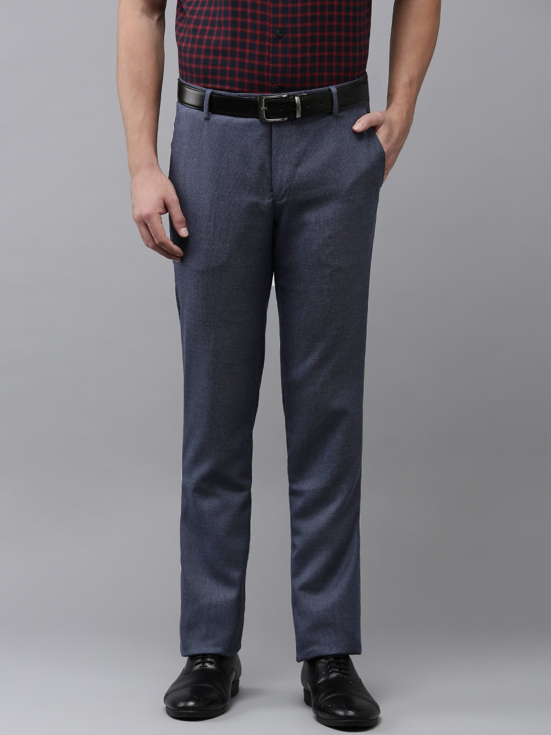 Arrow Men Textured Tapered Fit Trousers