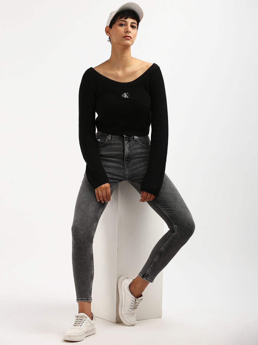 Calvin Klein Women Crop Pullover