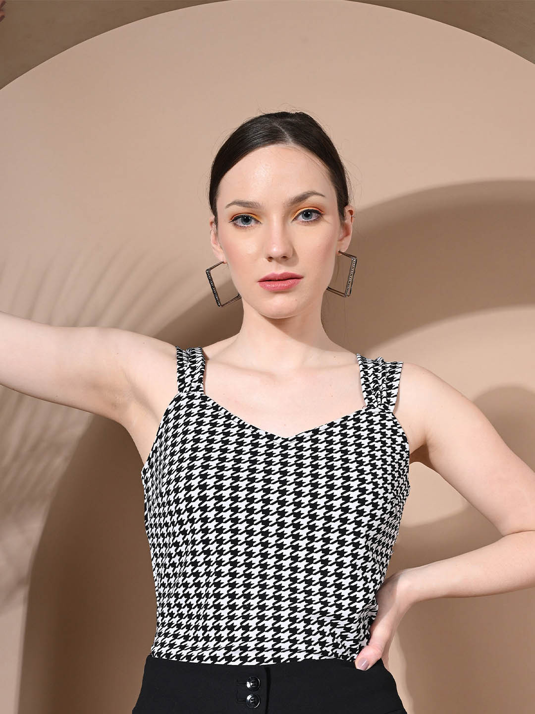 IUGA Geometric Print Top