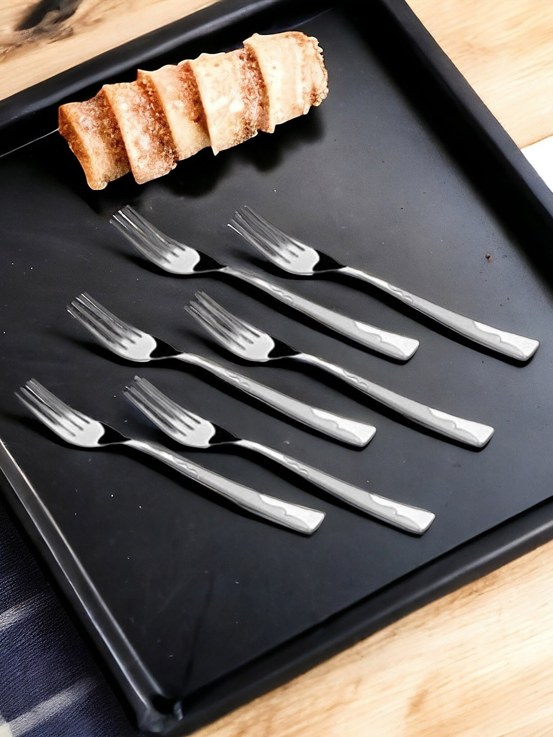 FNS Silver Toned 6 Pieces Stainless Steel Dessert Fork Set