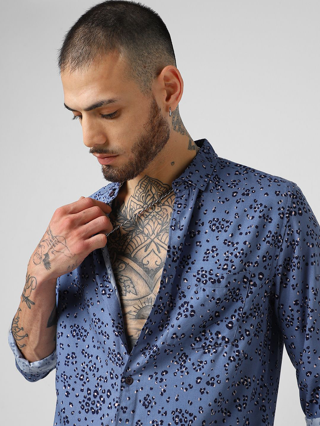 VASTRADO Men Animal Printed Slim Fit Shirt