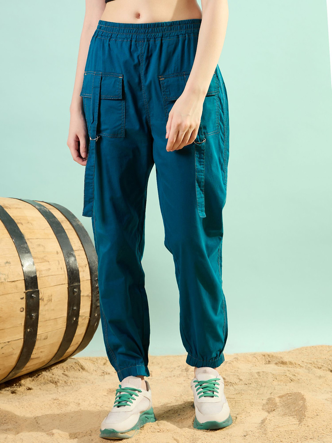 STYLECAST X KASSUALLY Women Four Pocket Mid-Rise Cargo Trousers