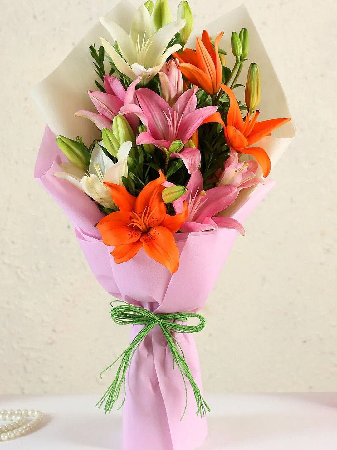fnp Red & White 8 Pieces Lilies Fresh Flowers Bunch