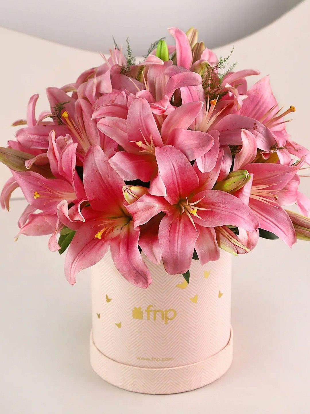 fnp Pink 9 Pieces Gracious Lilies Fresh Flowers