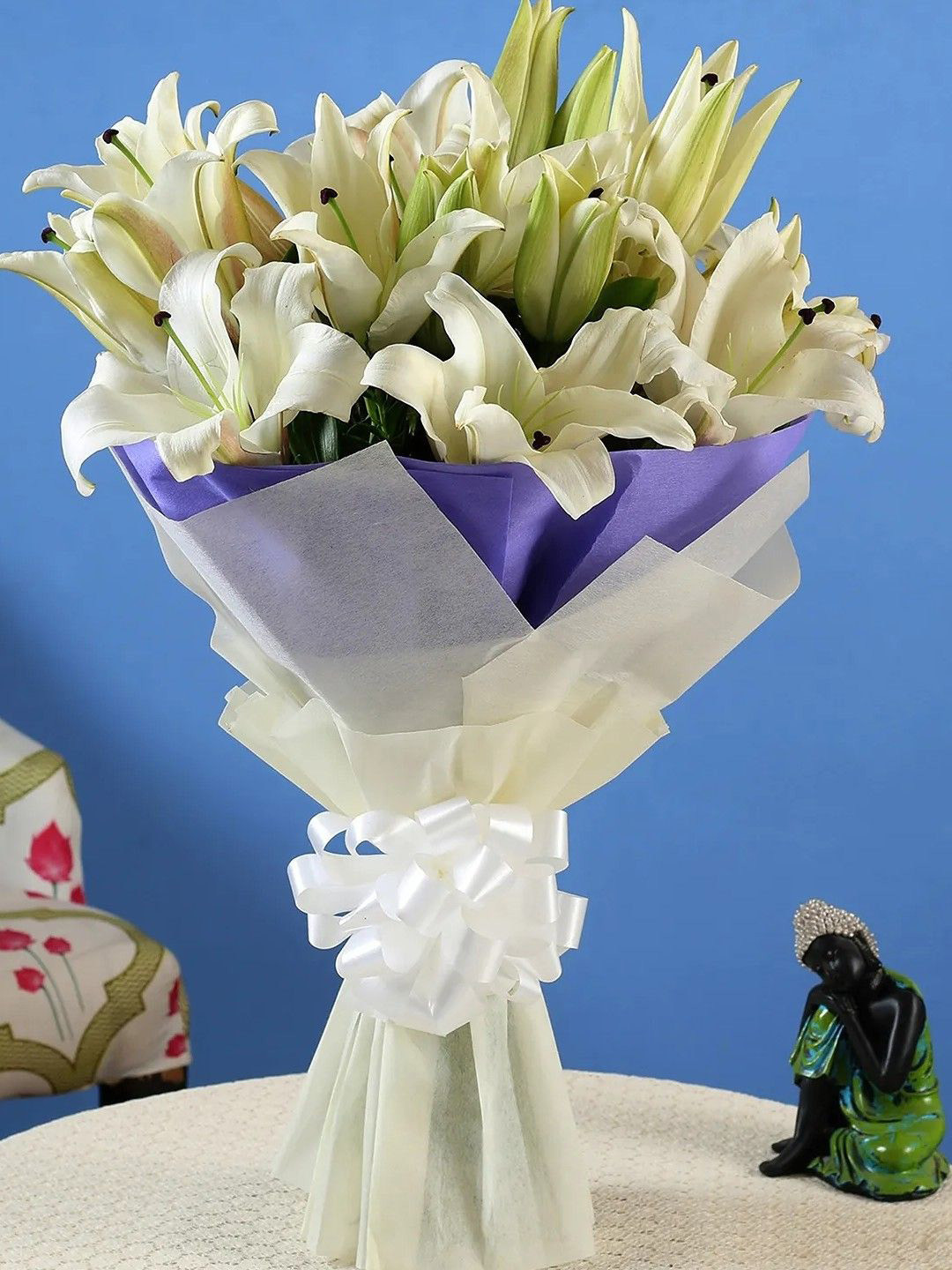 fnp White 7 Pieces Oriental Lilies Bouquet