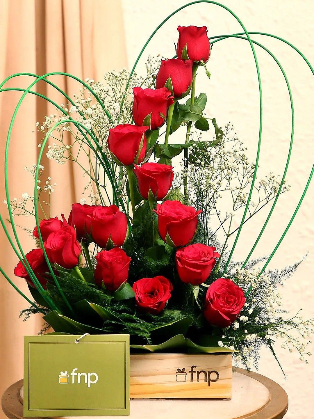 Fnp Red & Green15Pieces Classical Aura Red Roses Arrangement In Box