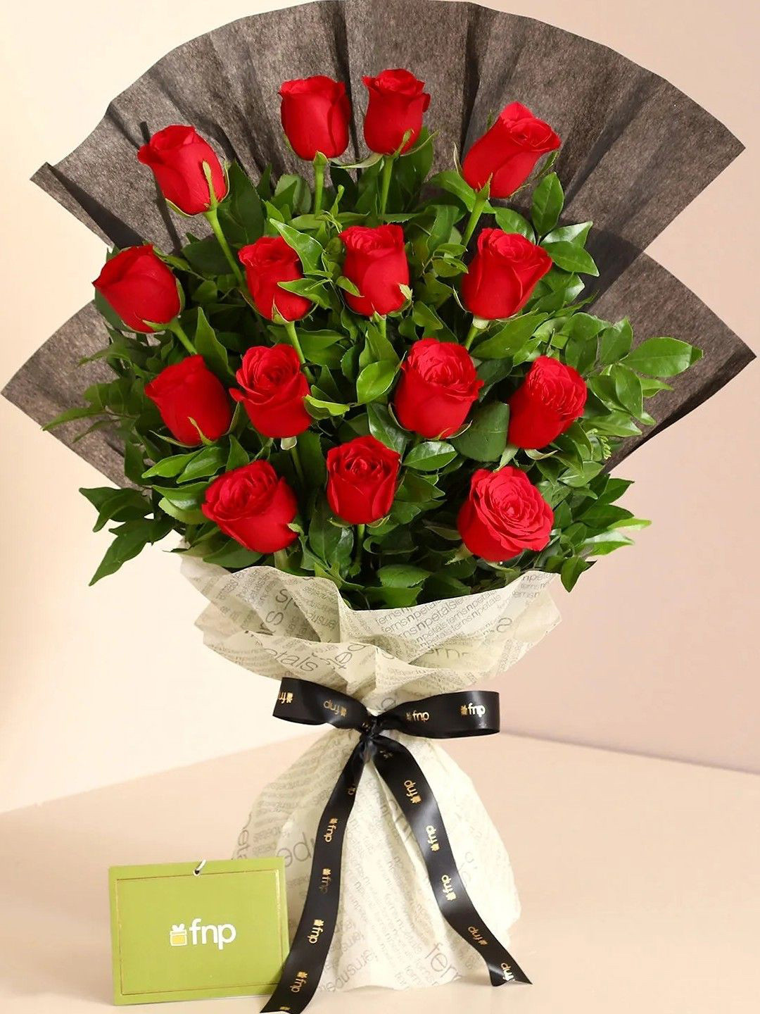 fnp Red & Black 15 Pieces Roses Fresh Flowers Bouquet