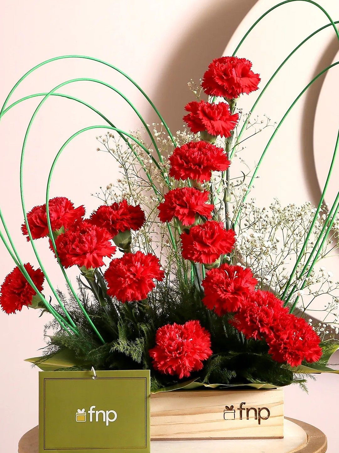 fnp Red 15 Pieces Carnations Fresh Flowers Box
