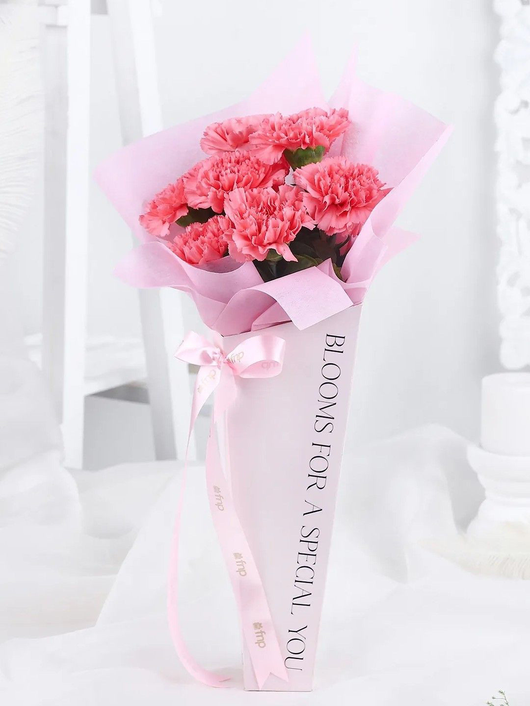 fnp Pink 7-Pcs Carnations Fresh Flowers Bouquet