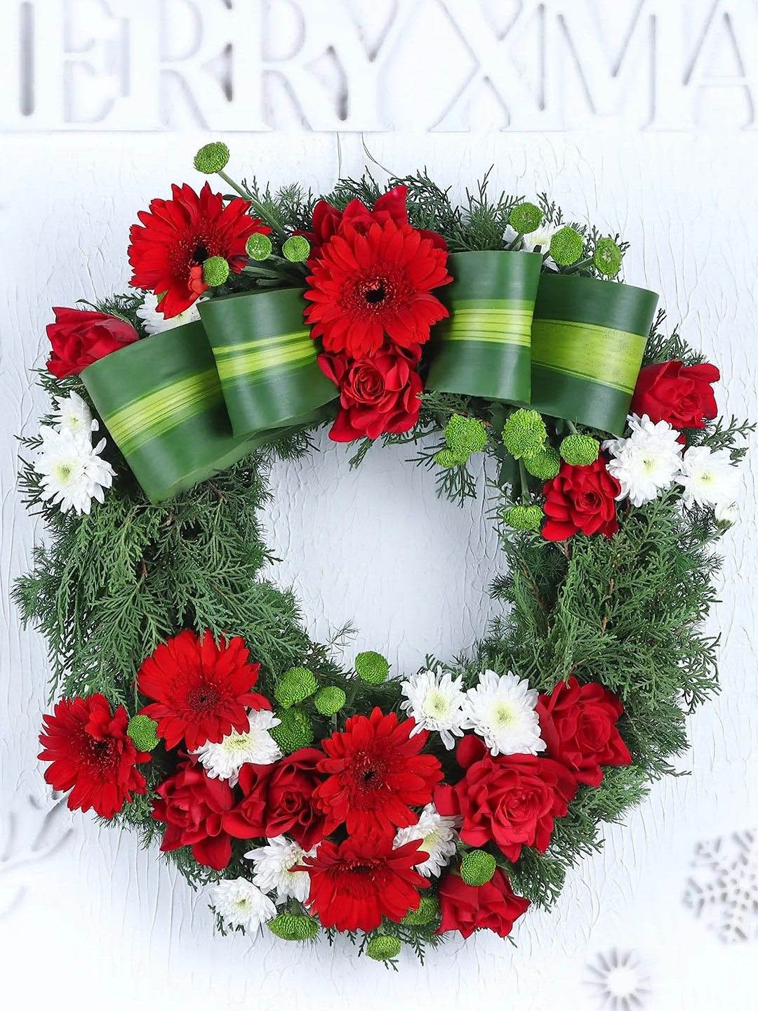 fnp Red 19 Pieces Roses, Daisies & Gerberas Fresh Flowers Bouquet