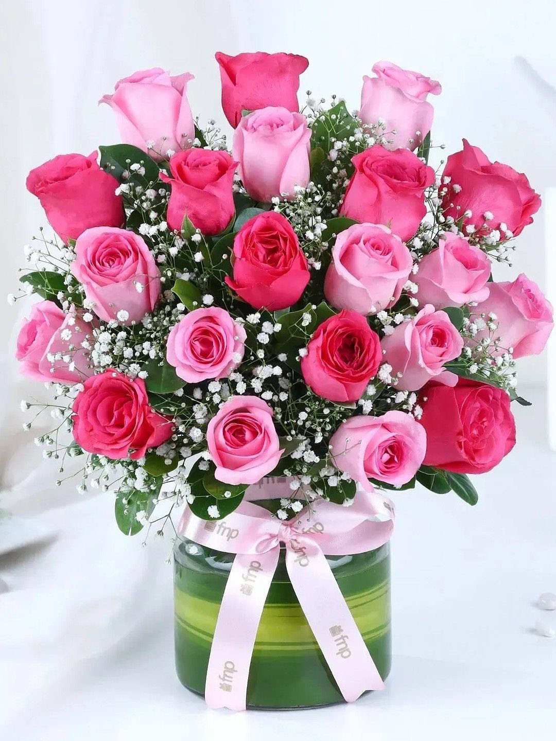 fnp Pink & Green 21 Pieces Roses Fresh Flowers Vase