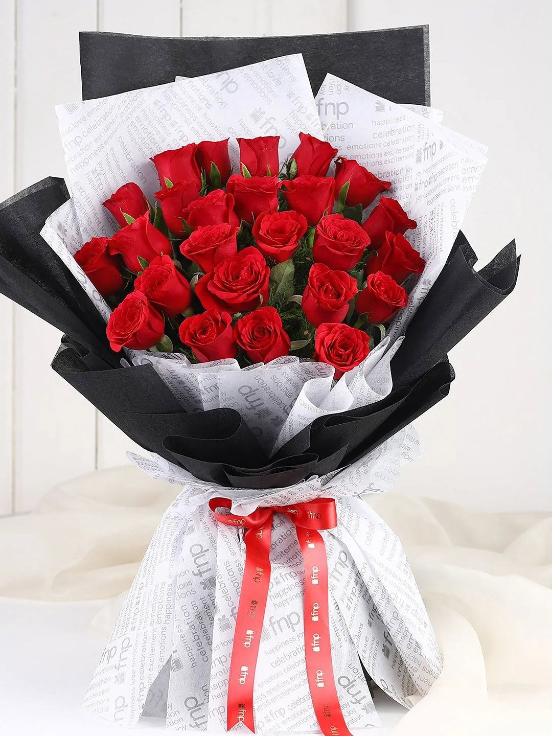 fnp Red 25 Pieces Fresh Roses Bouquets