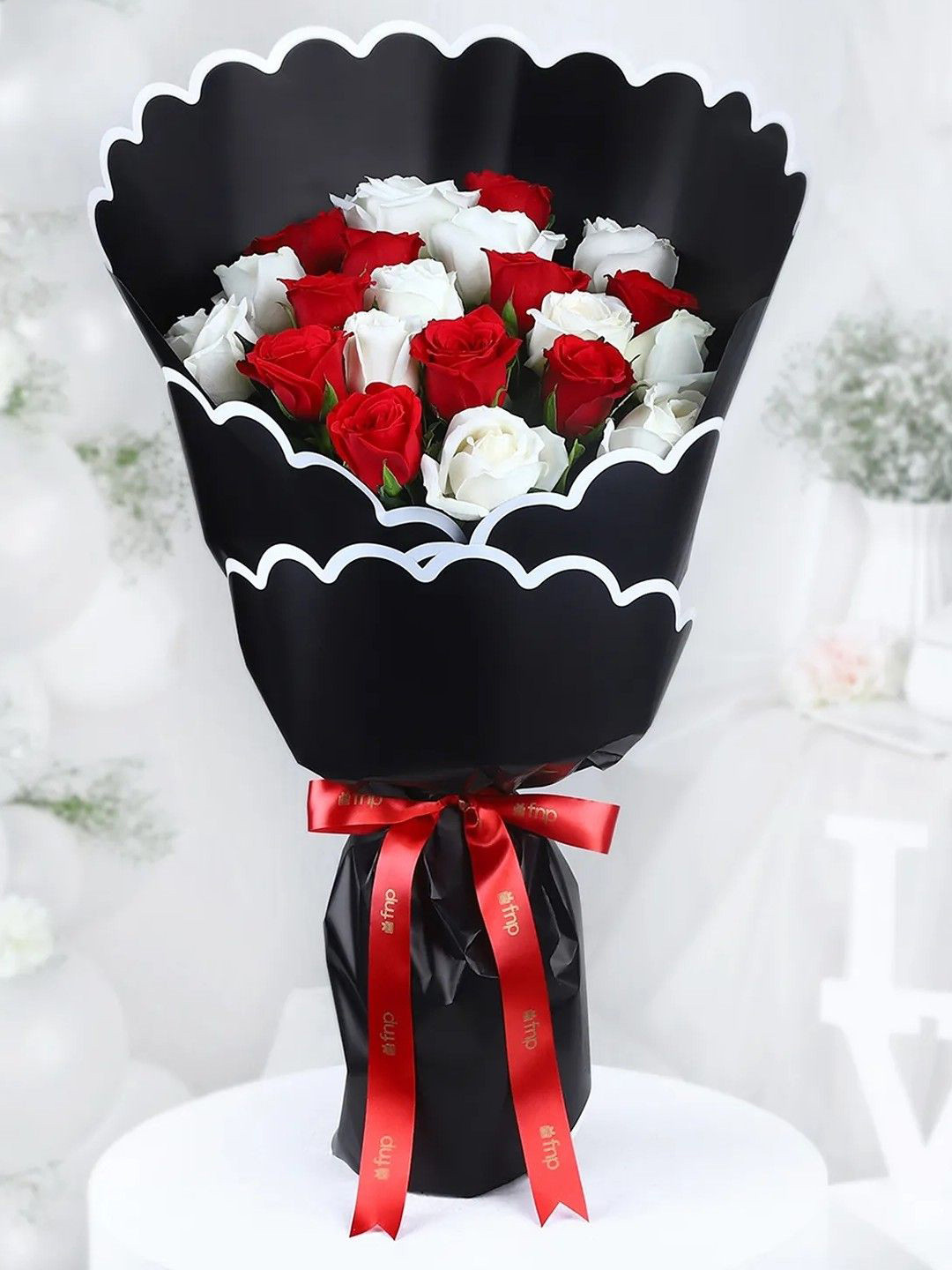 fnp Red & White 20 Pieces Roses Fresh Flowers Bouquet