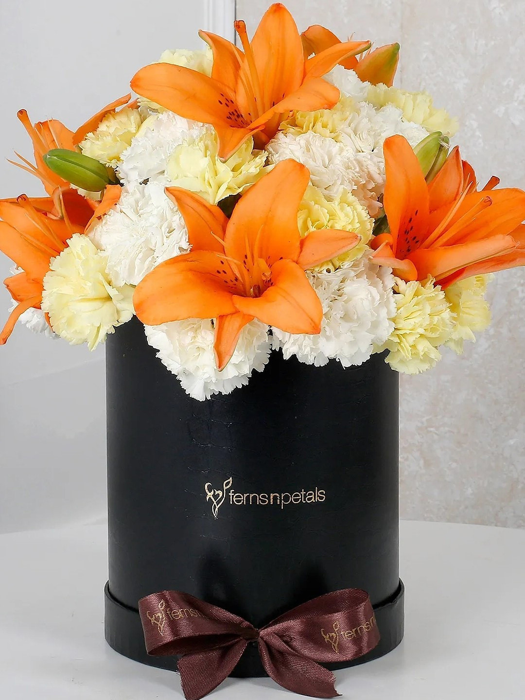 fnp White & Yellow 27 Pieces Mixed Flower Bouquet