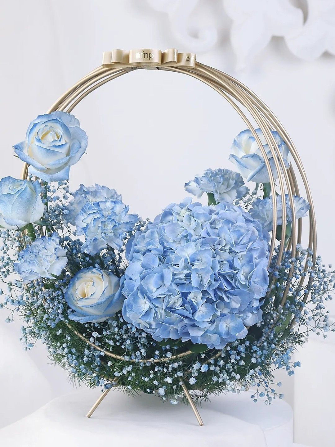 fnp Blue & Green 10 Pieces Roses Fresh Flowers