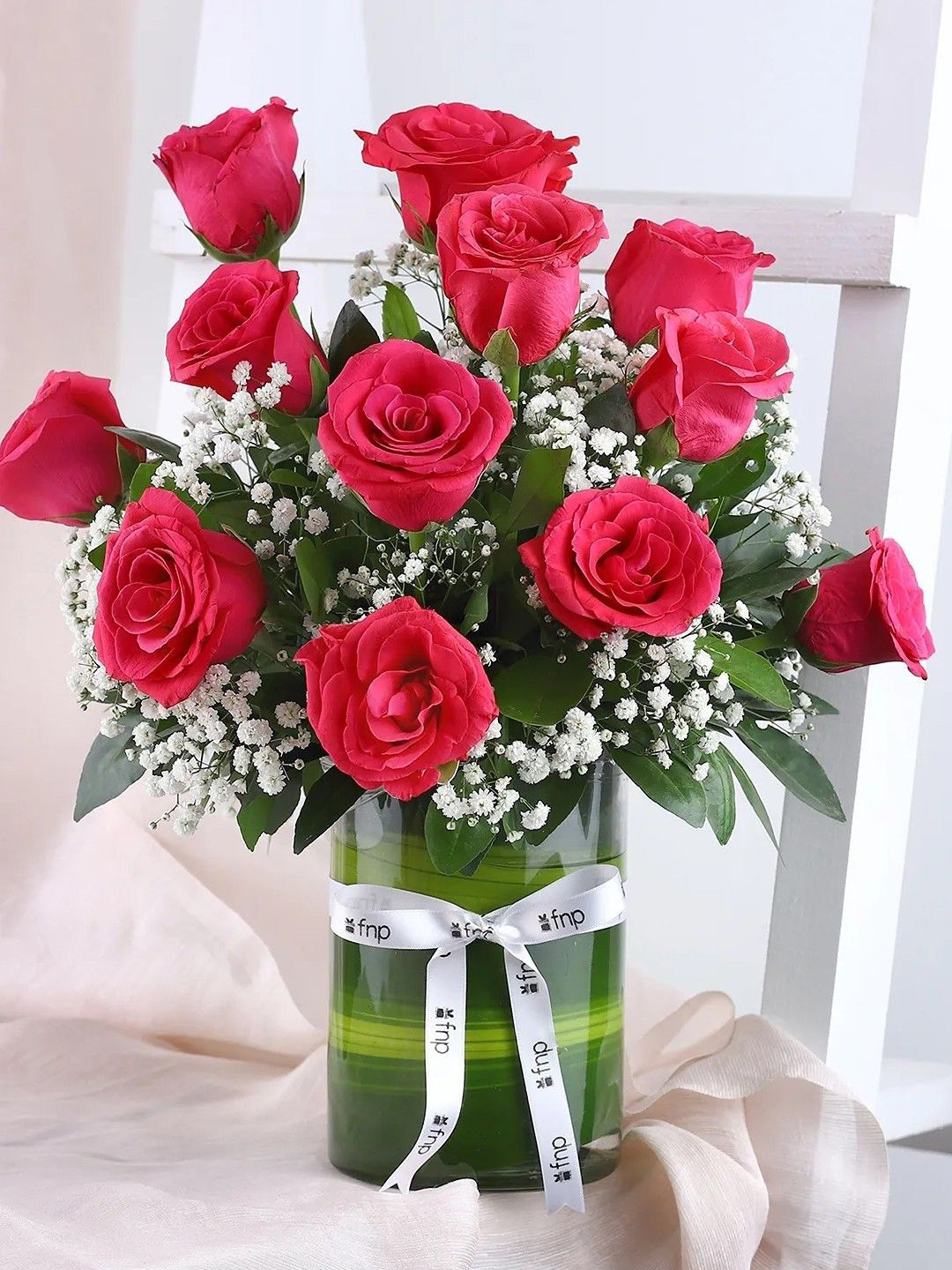 fnp Dark Pink 12Pieces Roses Fresh Flowers In Glass Vase