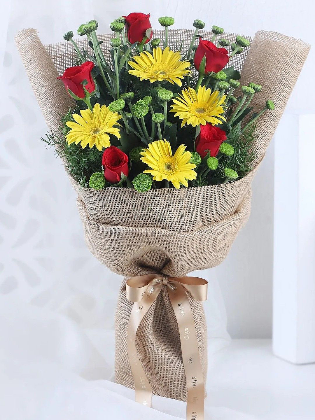fnp Yellow & Red 9 Pieces Mixed Fresh Flowers Bouquet