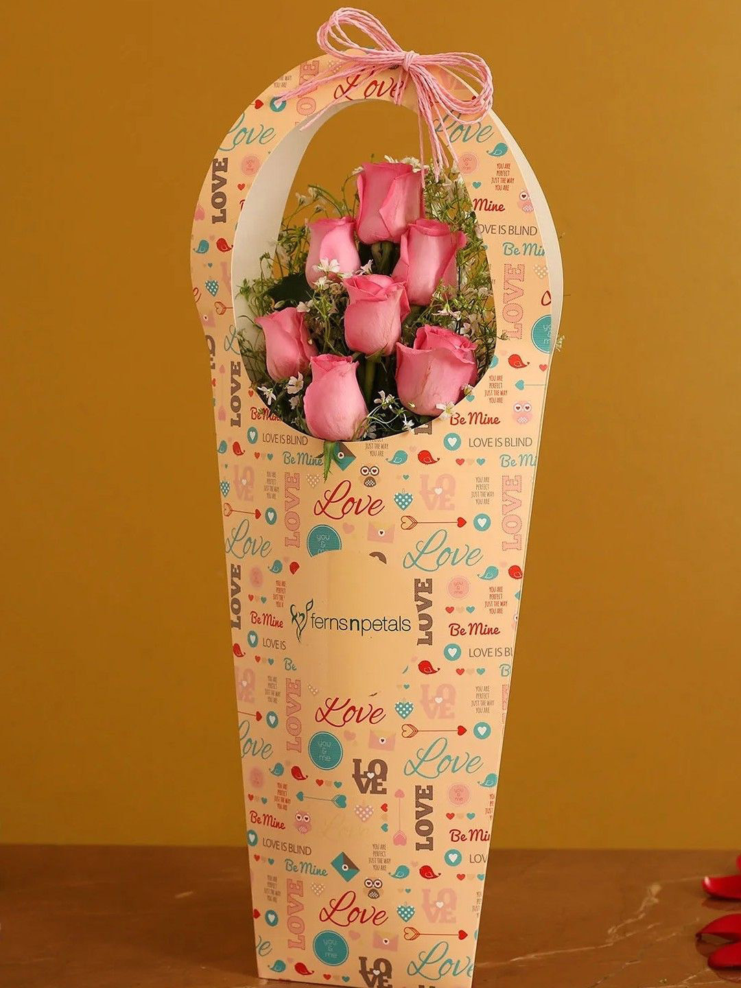 fnp  7 pieces Pink Roses Fresh Flowers Bag