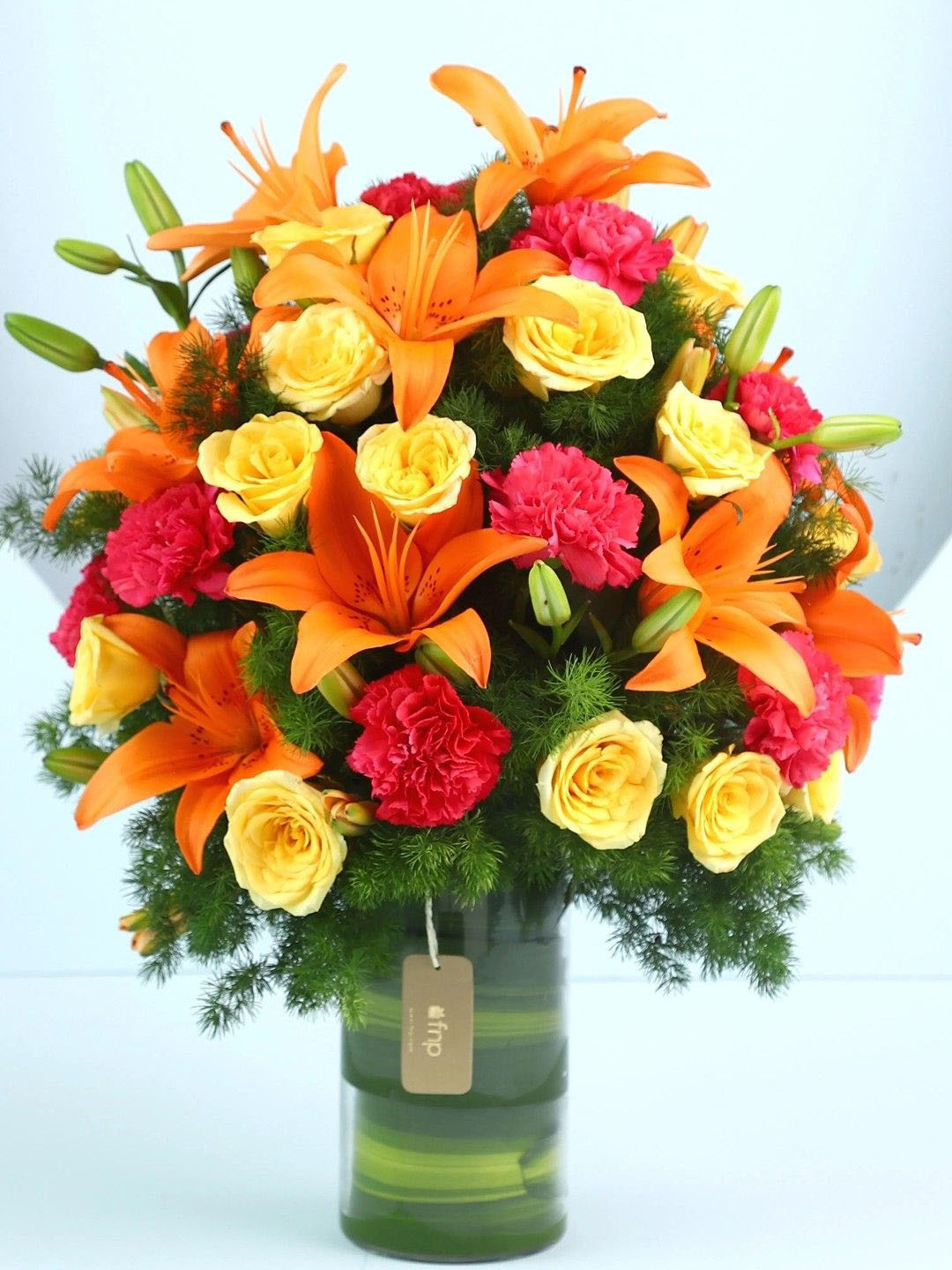 fnp Red & Yellow 33 Pieces Mixed Fresh Flowers Vase