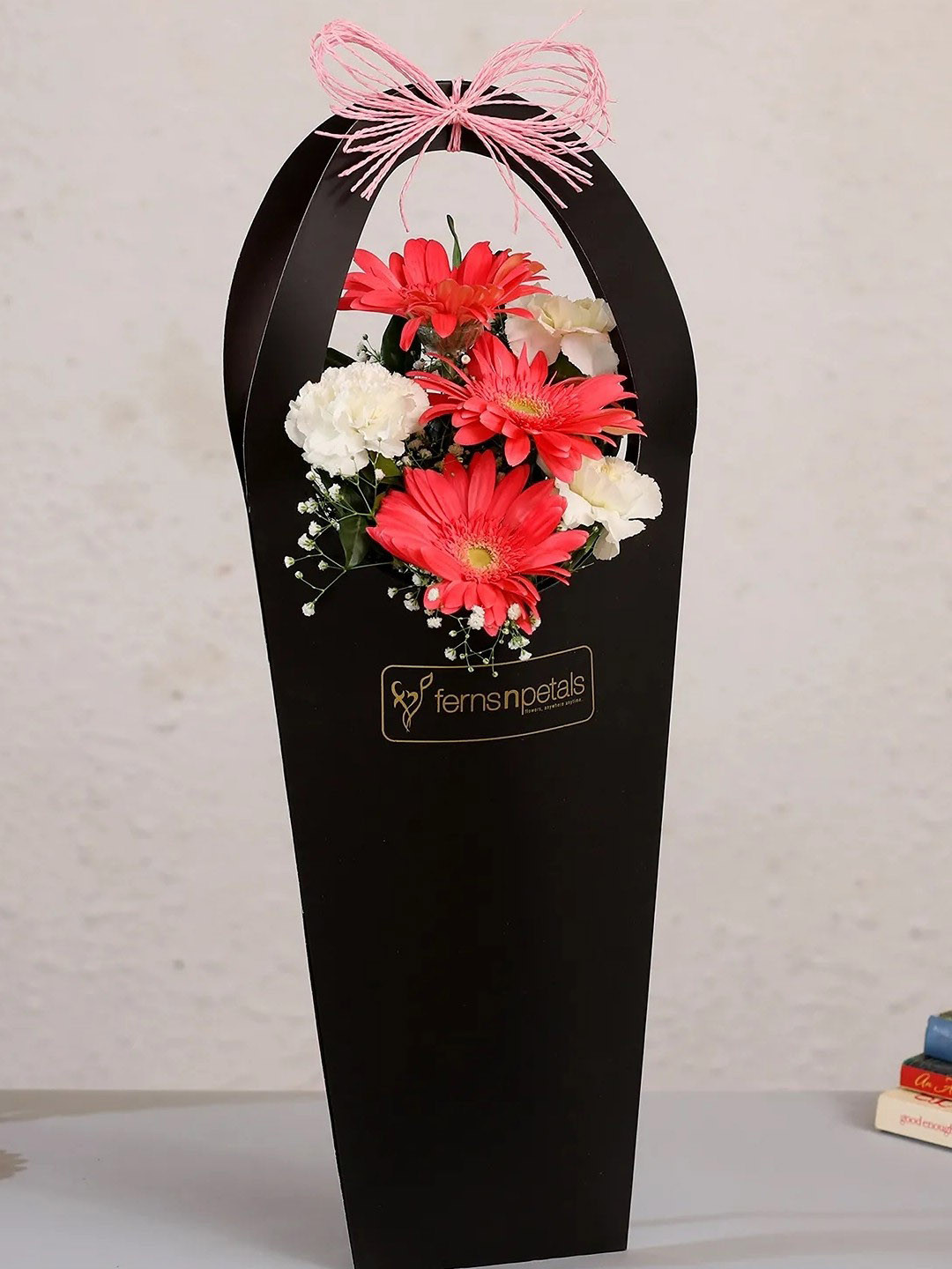 fnp 6 pieces White & Pink Gerberas & Carnations Fresh Flowers Bouquet