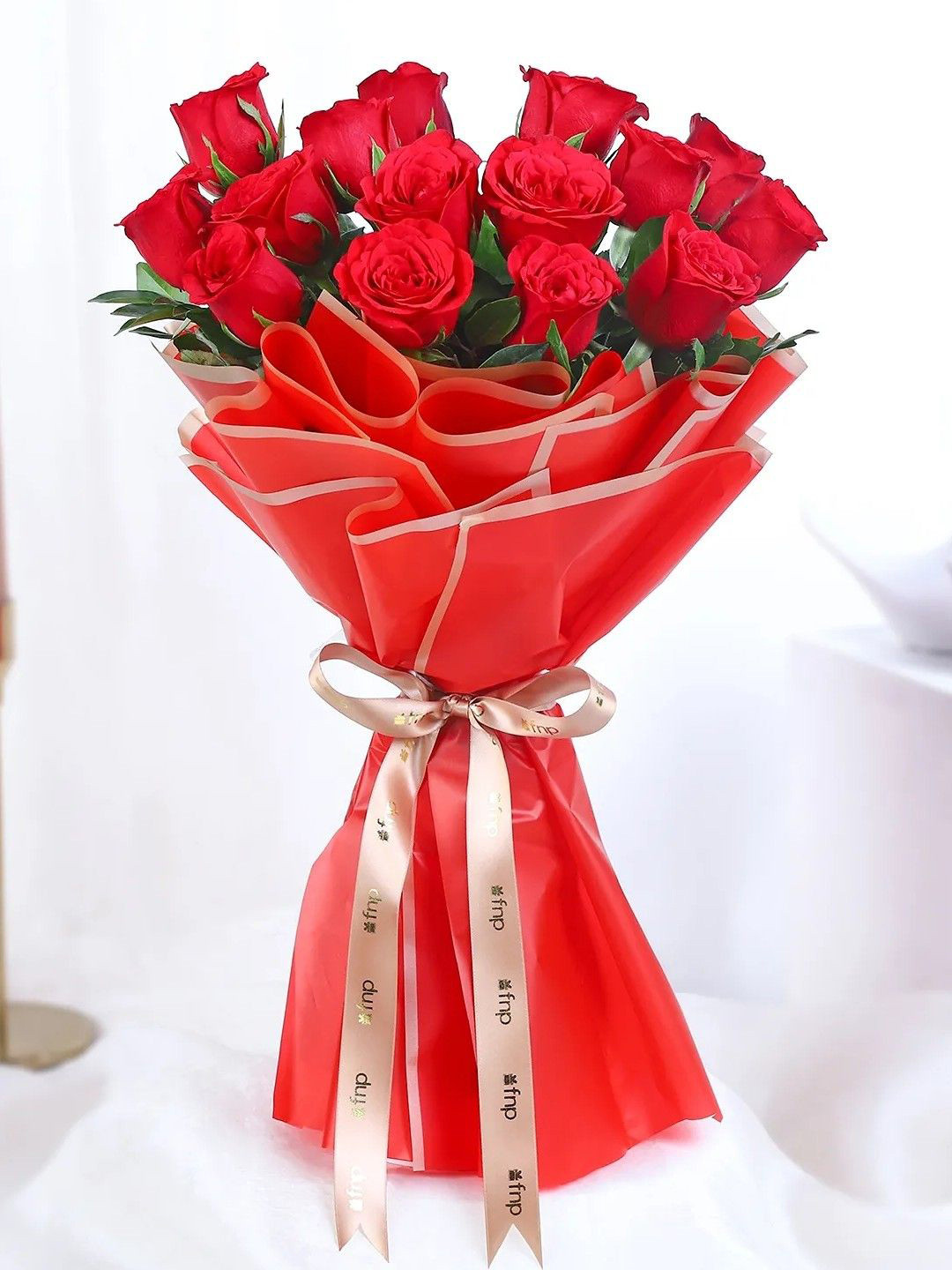 fnp 15 pieces Red Roses Fresh Flowers Bouquet