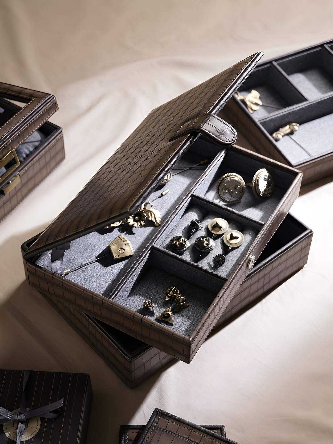 Pure Home and Living Brown Regular Jewellery Organiser