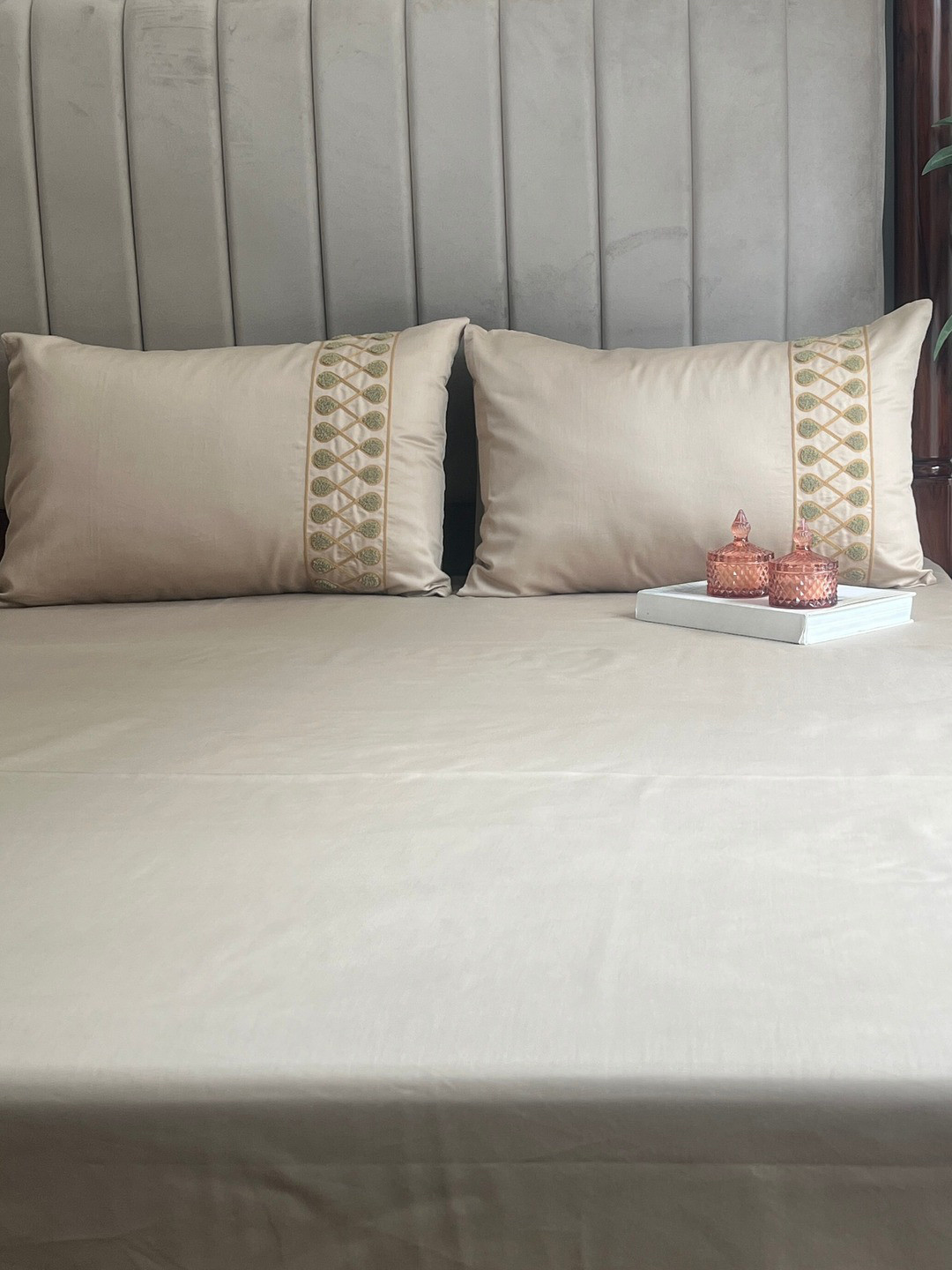 Sadyaska B013-Zenith Champagne Solid Cotton 1000 TC King Superfine Bedsheet with 2 Pillow Covers-274 x 274 cm