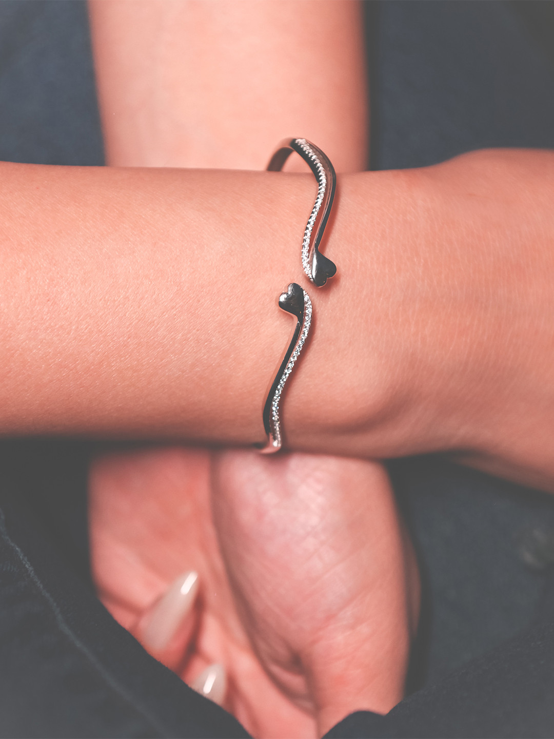 925 SILLER Silver Cubic Zirconia Rhodium-Plated Bangle-Style Bracelet