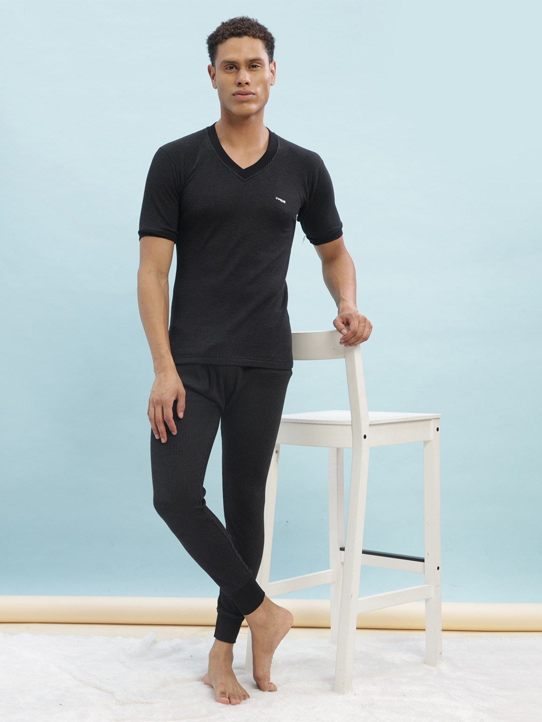 Dollar Ultra Striped V-Neck Top & Bottom Thermal Set